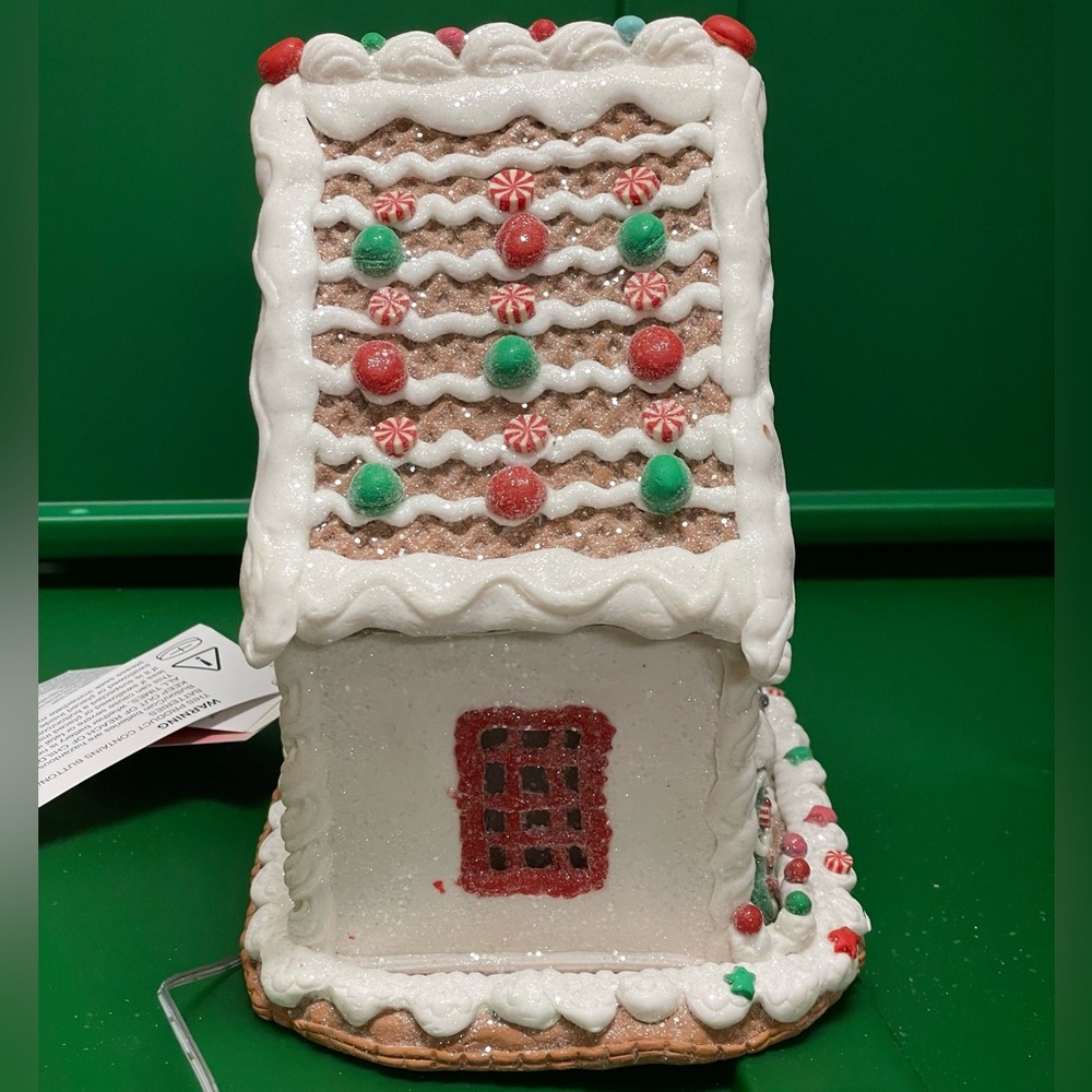 Gingerbread House - Picture 10 of 12